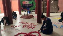 फूल की पंखुड़ियों से उकेरा राजस्थान पत्रिका,69 वें स्थापना दिवस पर रंगोली प्रतियोगिता
