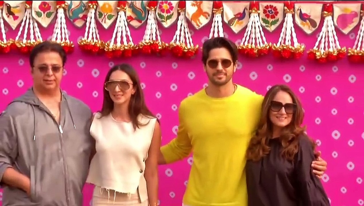 Siddharth-Kiara arrives in #Jamnagar for Anant Ambani and Radhika Merchant pre-wedding rituals