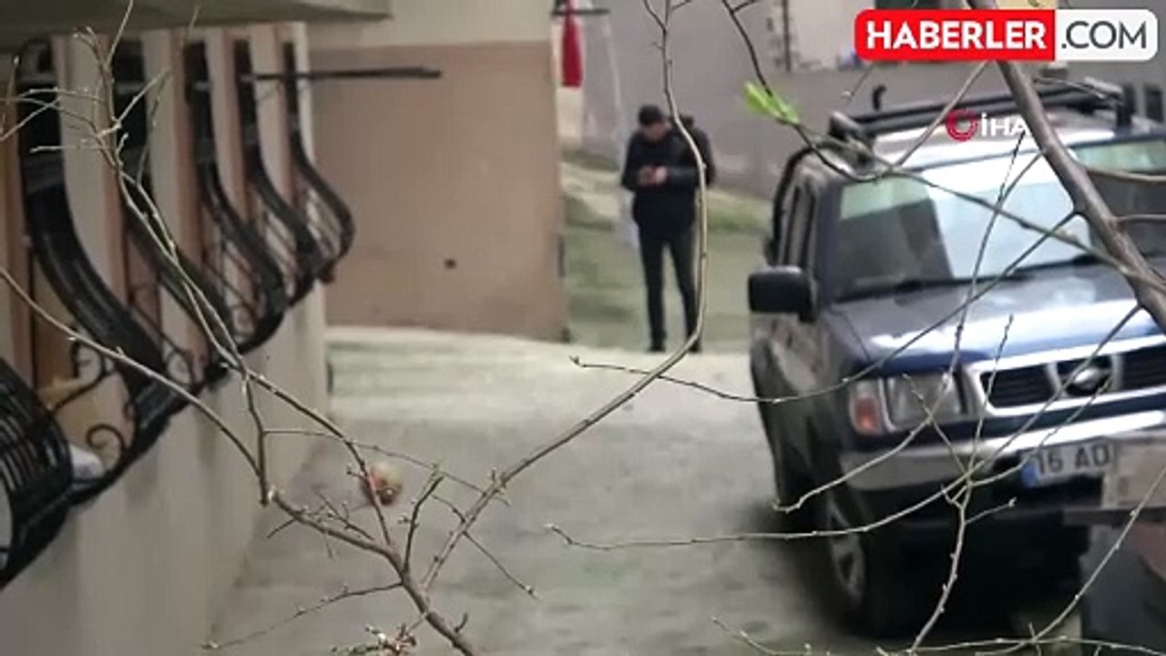 Vicdansızlığın bu kadarı: Pendik'te yeni doğmuş bir bebek evin bahçesinde terkedilmiş halde bulundu