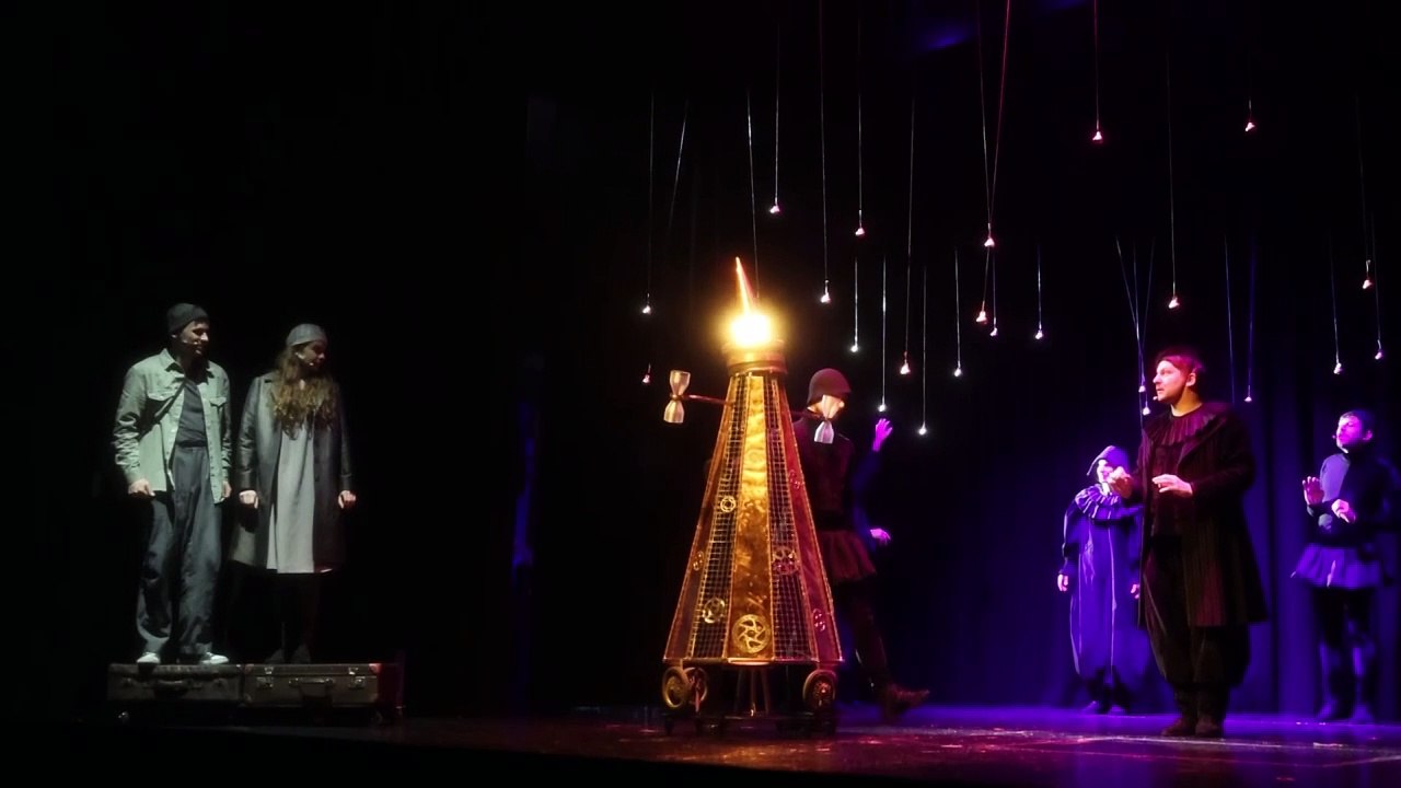 Kraków - "Niebieski Ptak" premiera w teatrze Groteska