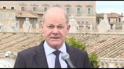 Tải video: Ucraina, Scholz su fuga di notizie militari tedeschi: 