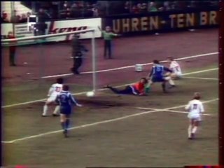 ESSEN  -  BIELEFELD  -  1977  -  SAISON  1976/1977  -