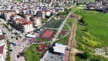 Télécharger la video: Bursa Büyükşehir Belediye Başkanı Alinur Aktaş projelerini açıkladı: Trafik artık 3'e bölünecek! Kentsel dönüşüm vurgusu