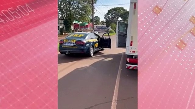 Caminhão de Arapongas é apreendido com cigarros do Paraguai na BR-369