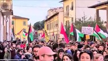 Pisa, dentro il corteo degli studenti di sabato 2 marzo: il coro 