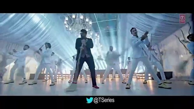 اغنية هندية حماسية للنجمة الجميلة كارينا كابور و النجم الوسيم ارجون كابور -