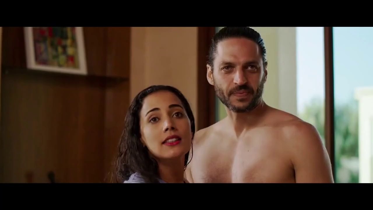 Une femme dans l'ombre - امرأة في الظل