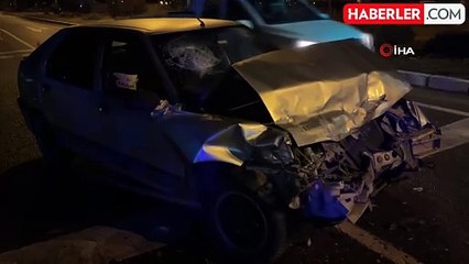 Kayganlaşan yol kazayı beraberinde getirdi: 2 yaralı