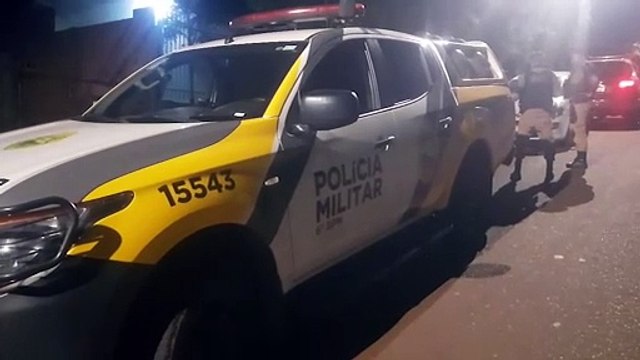 Em posse de arma de fogo, homem ameaça ex-companheira e danifica Fiat Punto