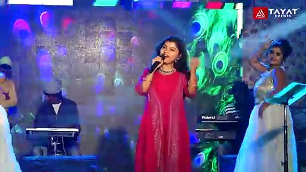 বেশ মিষ্টি একটা গান বার বার শুনতে ইচ্ছে করে _ ময়না বলো তুমি _ Live Singing - Aratrika Bhattacharya