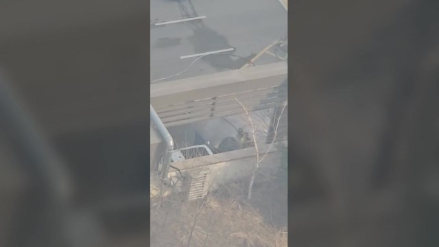 주차된 차에서 불...차량 전소 / YTN