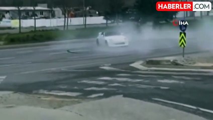 Küçükçekmece'de düğün konvoyundaki lüks aracın drift attığı anlar kamerada