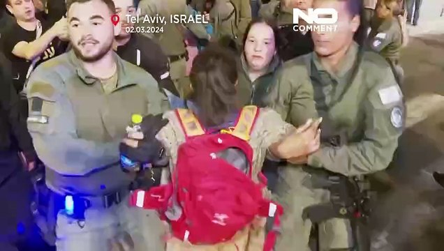 غضب في شوارع تل أبيب.. مظاهرات تطالب باستقالة بنيامين نتنياهو وانتقادات لكيفية إدارة الحرب على غزة