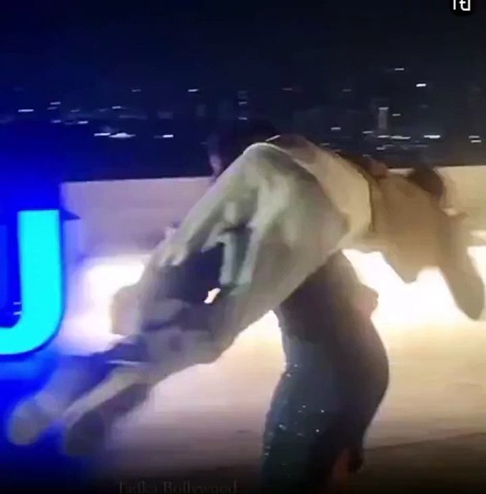 lady lift a man