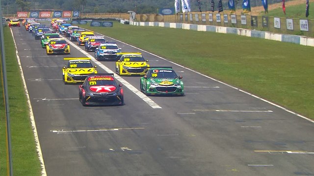 Domingo de homenagens tem vitória de Felipe Baptista na Stock Car Confira os melhores momentos da corrida