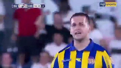 Facundo Bruera convirtió un gol agónico para el triunfo de Olimpia y desató la locura de Martín Palermo