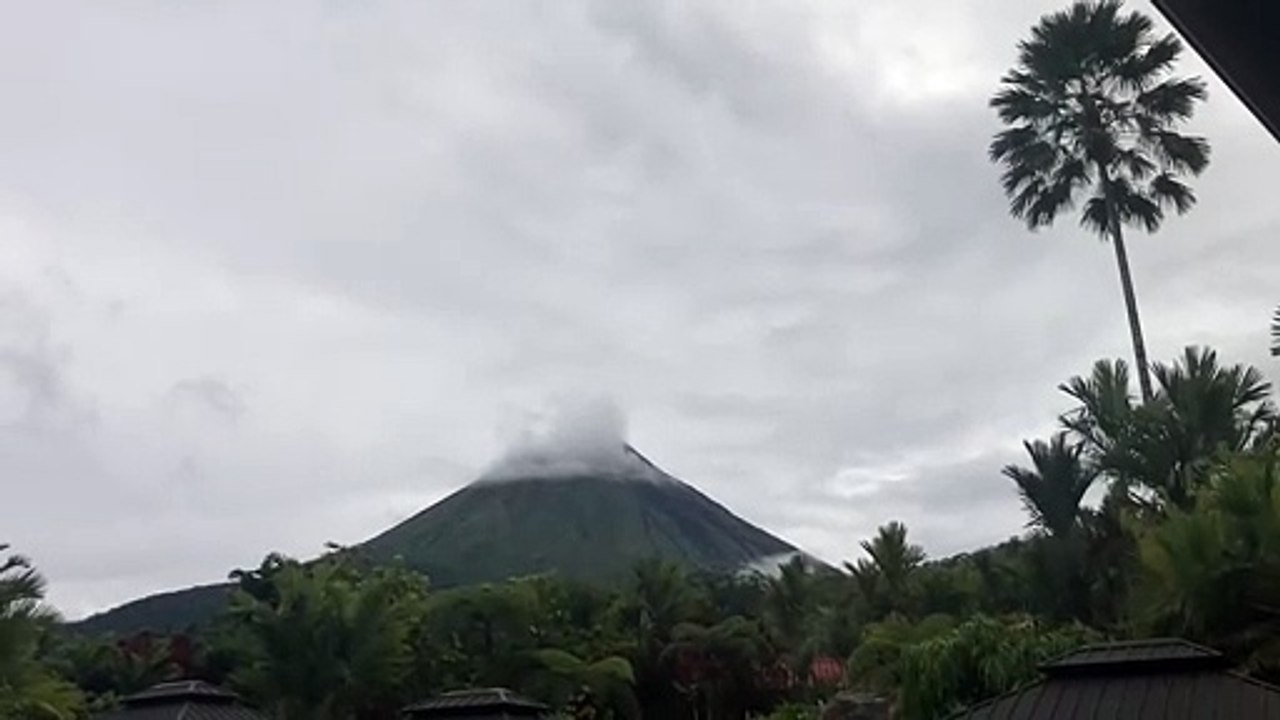 Volcan en el Arenal ✈️