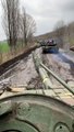 Grupo de tanques ucranianos van al frente