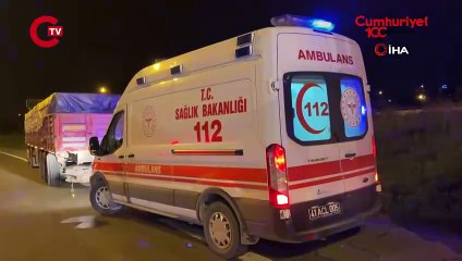 TEM’de TIR'a çarpan otomobilin tavanı koptu: 1 ölü, 2 yaralı