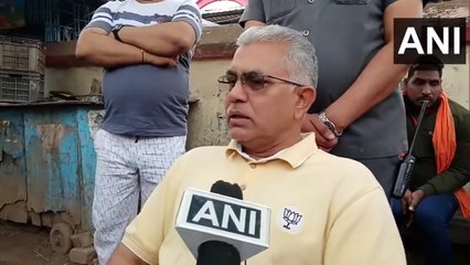 অভিজিৎ গঙ্গোপাধ্যায়কে স্বাগত, রাজনীতিতে এমন লোকেরই প্রয়োজন: দিলীপ ঘোষ | Oneindia Bengali