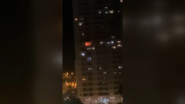 Mueren una mujer, su hijo y su nieto de 5 años en el incendio de una vivienda en una torre de 24 plantas en Villajoyosa