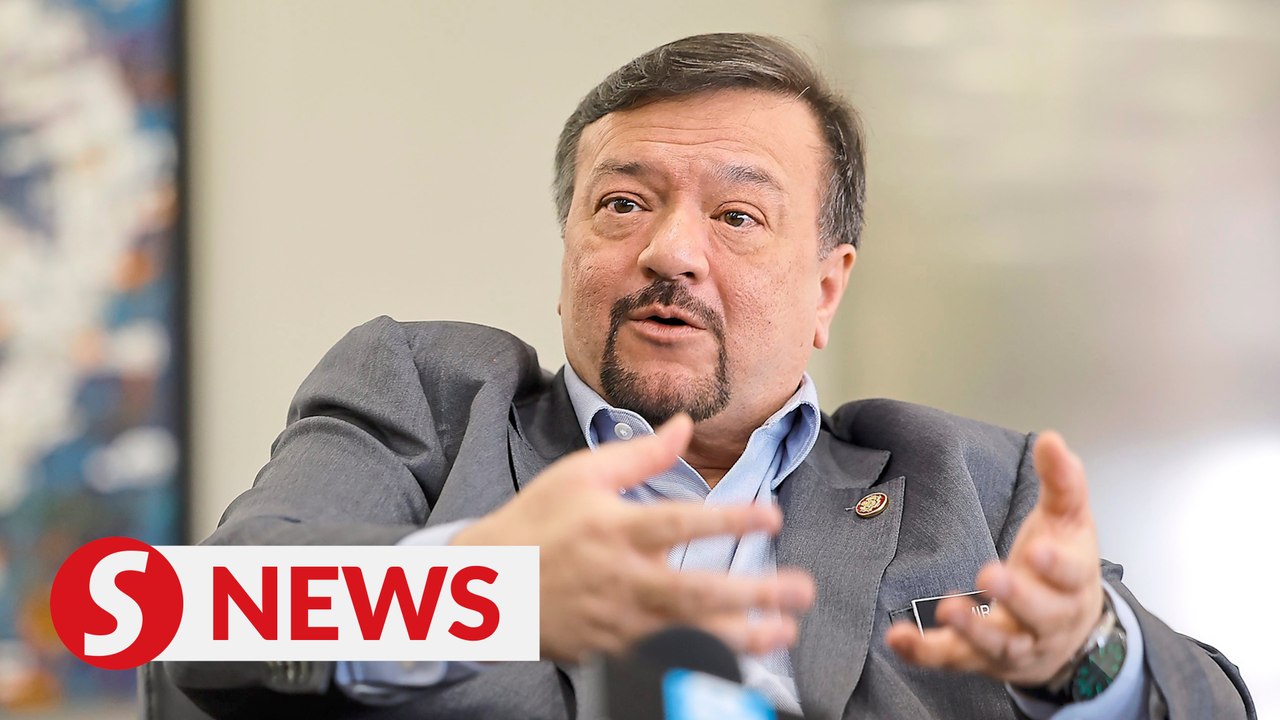 Govt still studying GST while reviewing tax str...