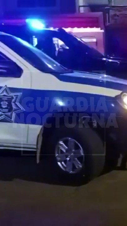 #Preliminar Tras intentar detener una riña, un policía de Zapotlanejo que se encontraba en su día franco, resultó lesionado con dos disparos en un brazo. Esto ocurrió en calles del fraccionamiento Cima Serena de El Salto #GuardiaNocturna