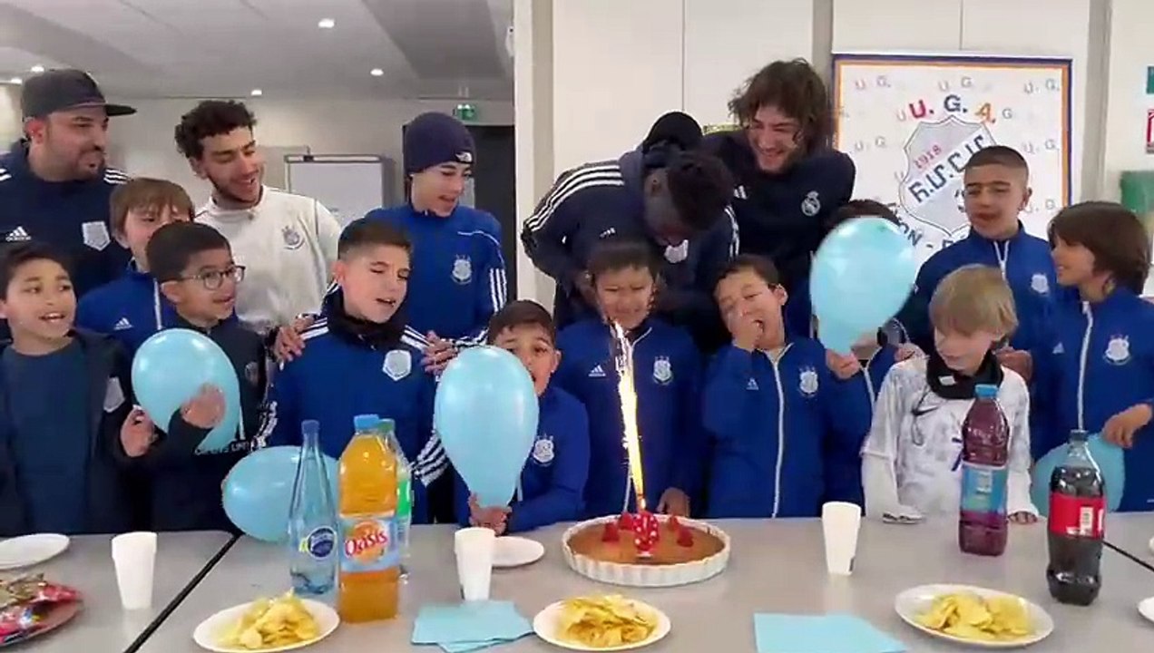 Stage UGA JUNIOR FOOT ACADÉMIE 33eme Édition / Un joyeux anniversaire à Adem !