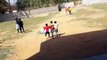 स्कूल पढ़ने भेजते हैं परिवार, यहां प्रिंसिपल लगवा रही हैं छात्राओं से झाड़ू, VIDEO