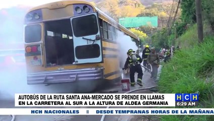 Bus toma fuego en carretera al sur y los pasajeros escaparon a tiempo