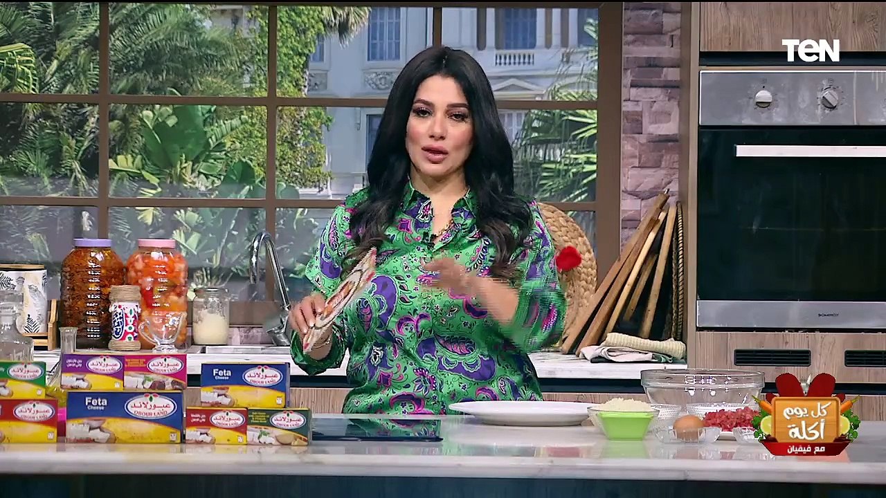 الناس اللي بتجهز لـ رمضان.. طريقة عل البوفتيك الكداب وكفتة داوود باشا وتفريزهم | كل يوم أكلة