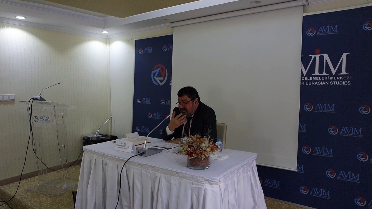 "GÖÇMENLERİN İNSAN HAKLARI VE TÜRKİYE’NİN GÖÇ DİPLOMASİSİ" BAŞLIKLI KONFERANS