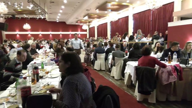 Με τα συνθήματα αγάπη και ¨αποδοχή ο φετινός χορός του πολιτιστικού συλλόγου Καλυβίων Λαμίας