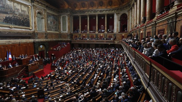 EN DIRECT - IVG dans la Constitution, suivez le vote des parlementaires réunis au congrès à Versailles.