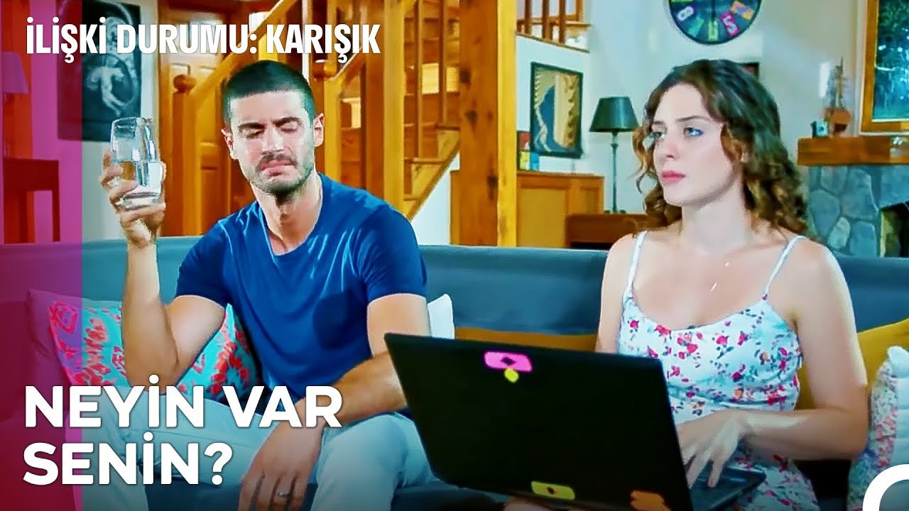 Robottan Farkın Kalmadı Ayşegül - İlişki Durumu Karışık