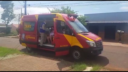 Скачать видео: Bombeiros atendem criança que teve obstrução de vias aéreas