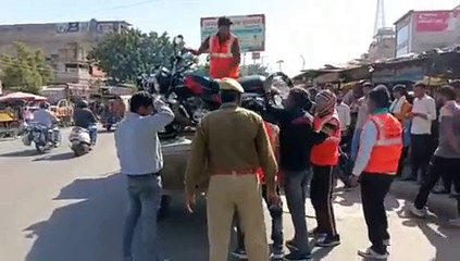 यातायात पुलिस ने की 22 बाइक जब्त, 37 काटे चालान