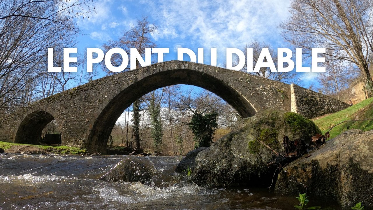 Vue aérienne du Pont du Diable près de Saint Marcelin en Forez