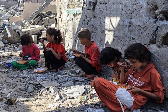 وفاة أزيد من 15 طفلا بسبب سوء التغذية في غزة