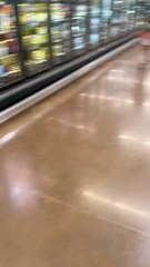 Grocery Shopper Spontaneously Joins Race