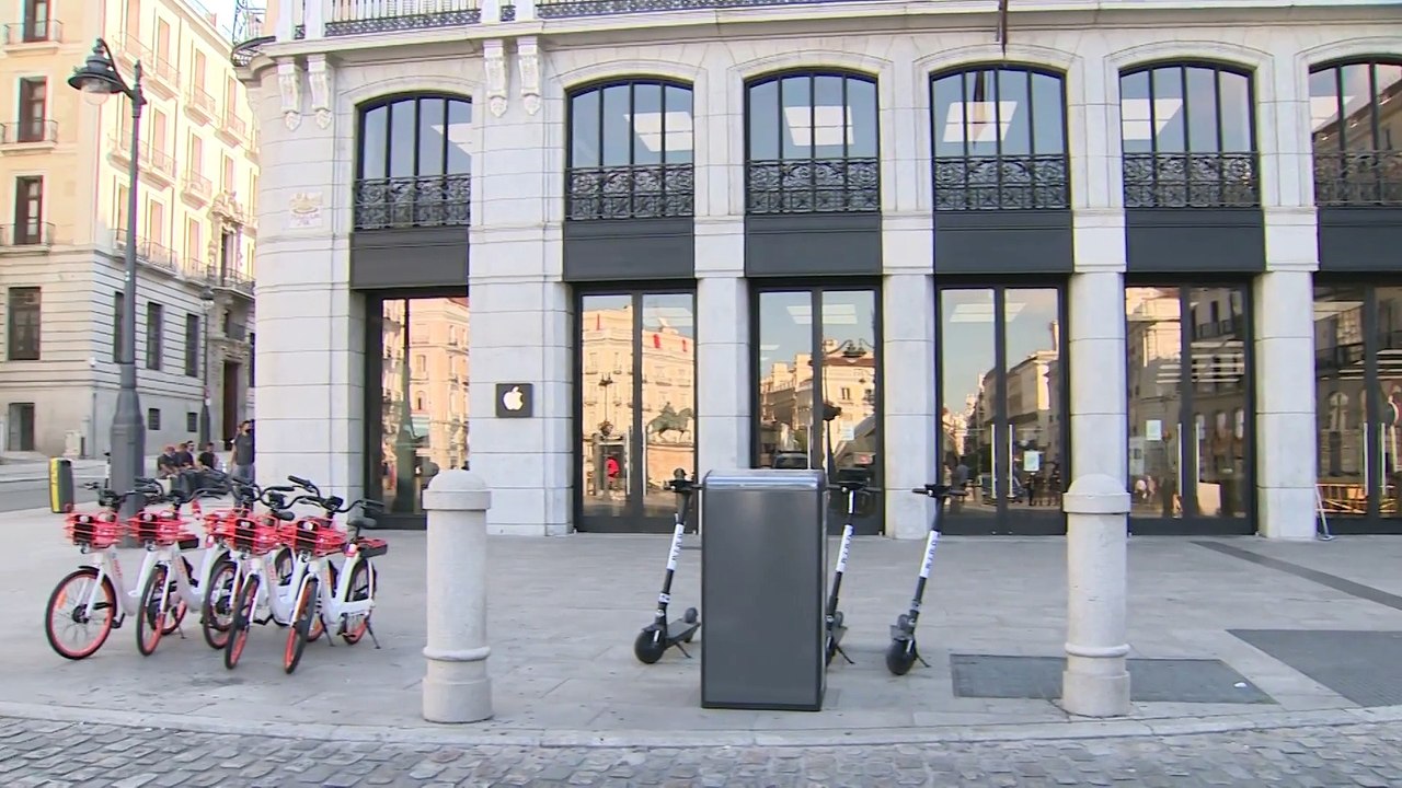 Bruselas multa con 1.800 millones a Apple por restricciones a plataformas como Spotify