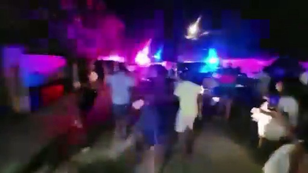 Riña entre habitantes y policías en Cozumel, Quintana Roo