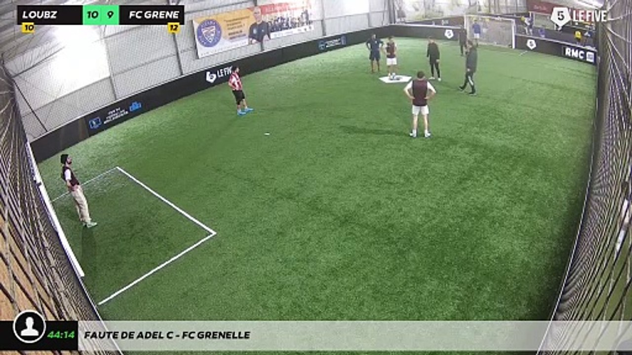 Faute de Adel C - FC Grenelle