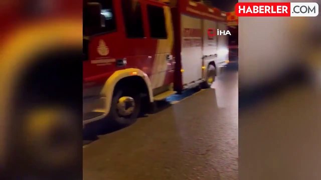 Kağıthane'de damperi açılan kamyon ortalığı savaş alanına çevirdi: 1 yaralı