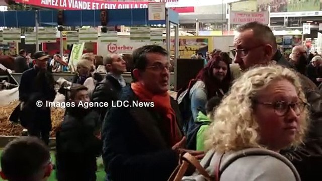 SIA2024. Manuel Valls visite Oreillette au Salon de l'Agriculture Paris/France - 28 Février 2024
