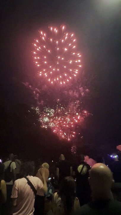 Fête Nationale  Le Feu d’artifice du 14 juillet 2023  Grenoble #14juillet #fetenational #france (40)