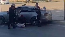 Polisin 'dur' ihtarına uymayan sürücü kaza yapınca yakalandı; o anlar kamerada