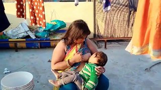 Meri bacche ki feeding video | New desi breastfeeding vlog Indian | Breastfeeding indian