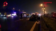 TEM'de feci kaza... Otomobil yayalara çarptı: Ölüler var!