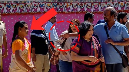 Rajinikanth Family Photo के दौरान House Helper को पीछे हटाते Jamnagar Airport Video Viral, Public...